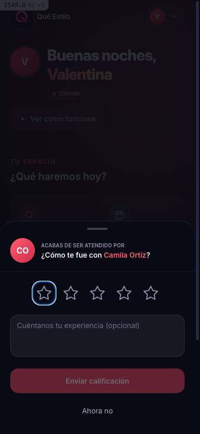 Cuadro de diálogo pidiendo calificar a Camila Ortiz, con selector de estrellas y campo de comentario.